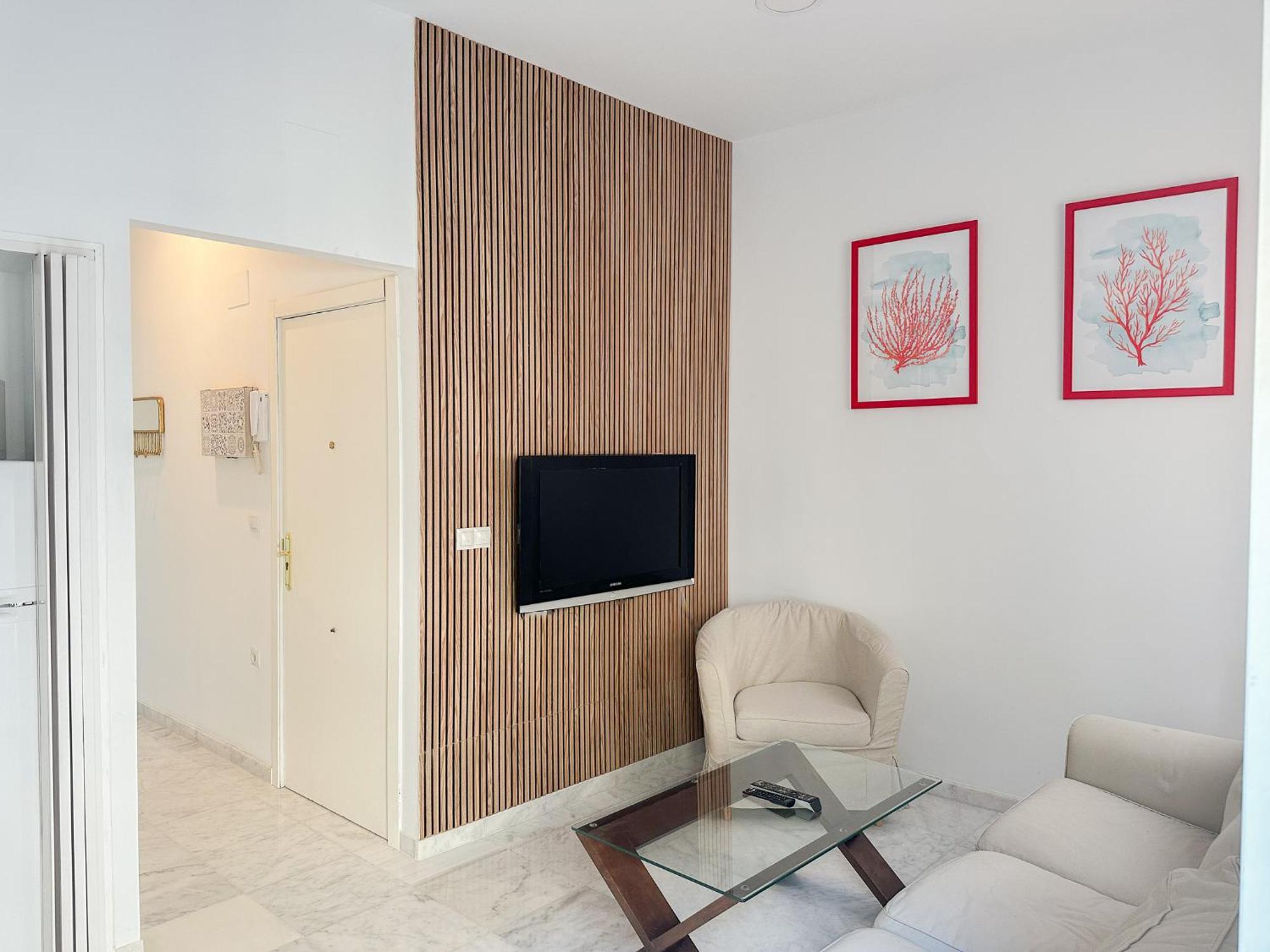 Appartement Cozy Budget 2br With Ac, 1 Bath, Private Parking Opt *